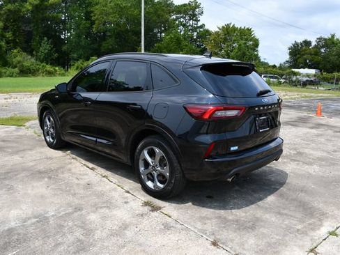 Used 2023 Ford Escape ST-Line w/ Tech Pack #1 FWD image 5