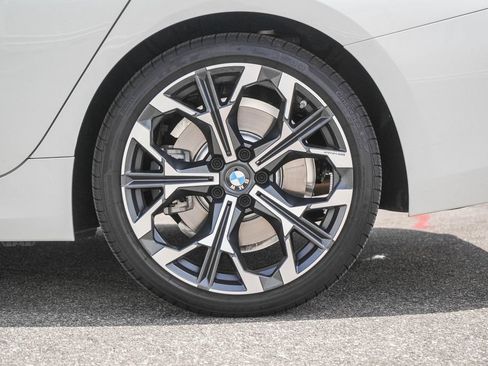Used 2026 BMW 330i Sedan w/ Convenience Package RWD image 8