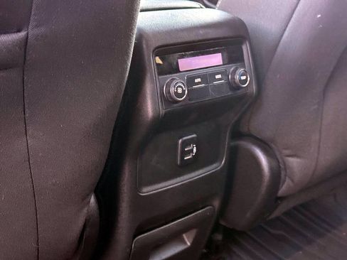 Used 2017 GMC Acadia SLE image 12