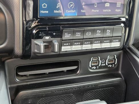 Used 2022 RAM 2500 Limited AWD/4WD image 31