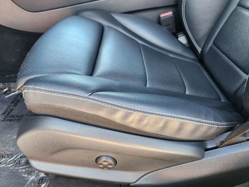 Certified 2022 Mercedes-Benz GLC 300 4MATIC image 23