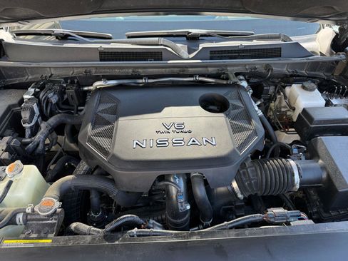 Used 2025 Nissan Armada Platinum Reserve AWD/4WD image 34