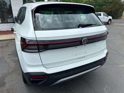 Used 2025 Volkswagen Taos S FWD image 4