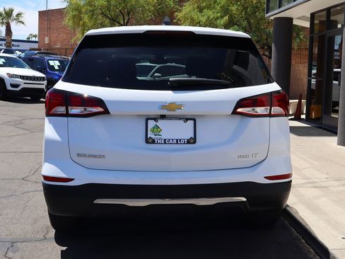 Used 2022 Chevrolet Equinox LT image 11