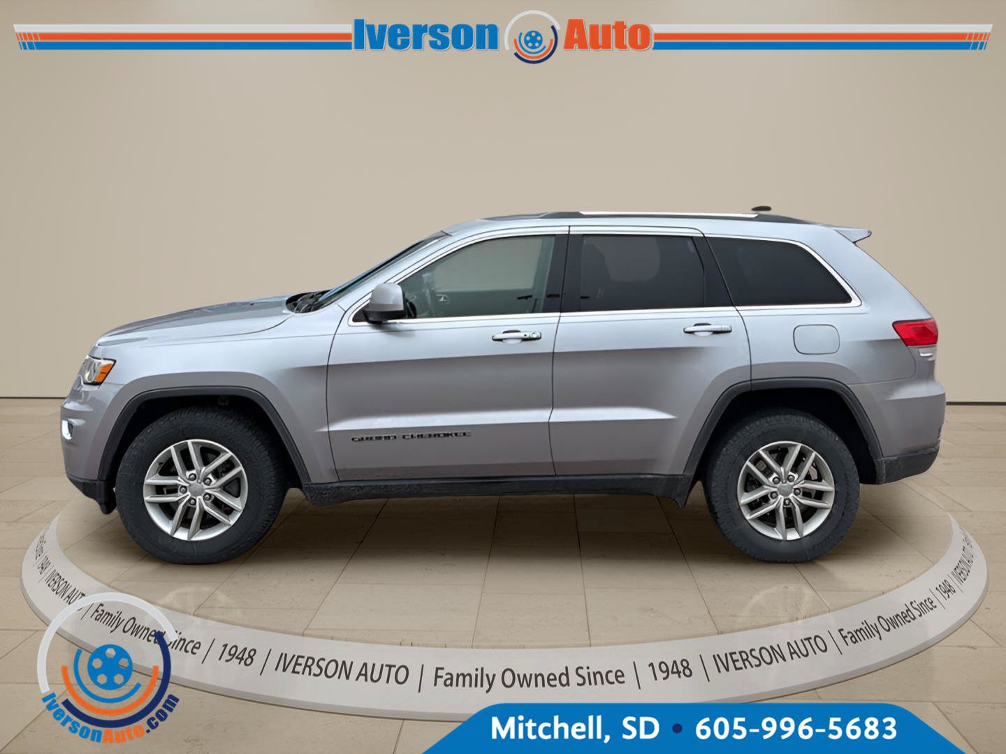 Used 2018 Jeep Grand Cherokee Laredo AWD/4WD image 1
