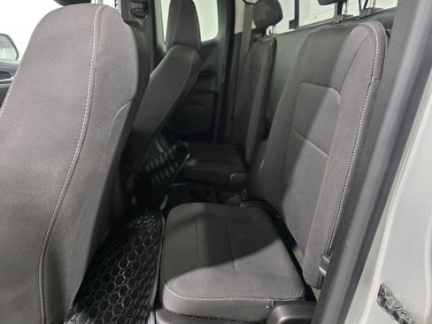 Used 2018 Chevrolet Colorado LT image 10