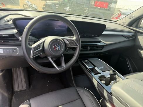 Used 2025 Buick Enclave Preferred image 19