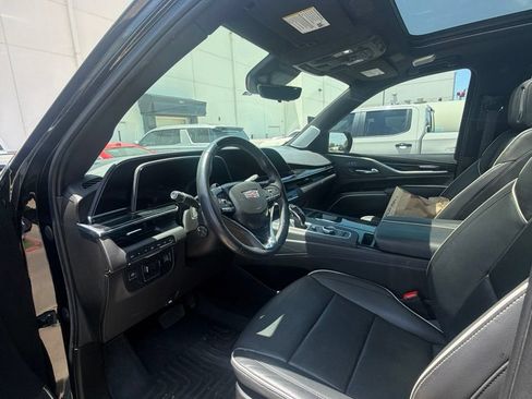 Used 2022 Cadillac Escalade Sport w/ Touring Package AWD/4WD image 17
