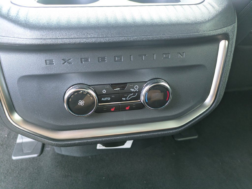 New 2027 Ford Expedition Max Platinum w/ Stealth Performance Package AWD/4WD image 18