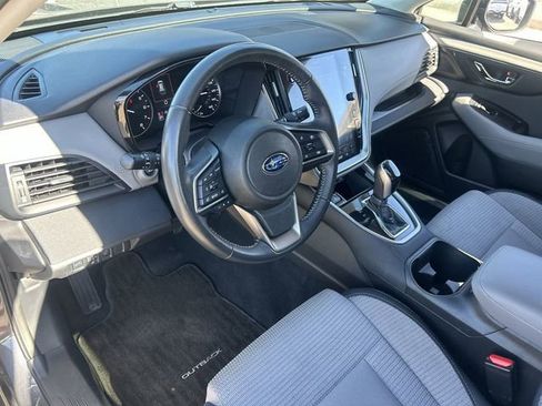 Used 2025 Subaru Outback Premium AWD/4WD image 20