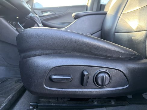 Used 2016 Chevrolet Malibu LT w/ Leather Package image 25