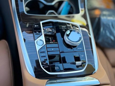 New 2026 BMW X7 xDrive40i w/ M Sport Package image 18