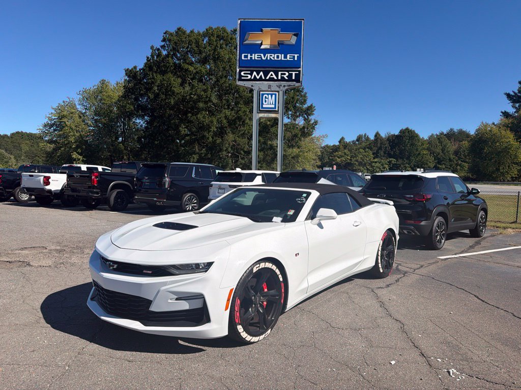 Used 2020 Chevrolet Camaro SS RWD image 1