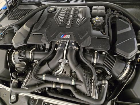 Used 2025 BMW M8 Competition AWD/4WD image 28