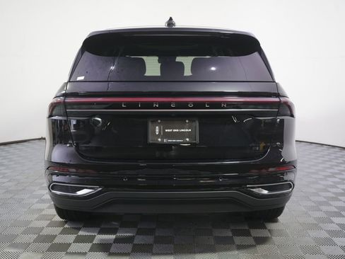 Used 2026 Lincoln Nautilus Premier w/ Equipment Group 102A AWD/4WD image 5