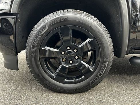 Used 2019 GMC Sierra 1500 Limited w/ Elevation Edition image 8