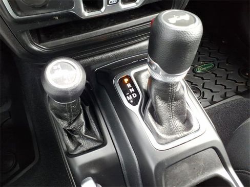 Certified 2021 Jeep Wrangler Unlimited Sport image 23