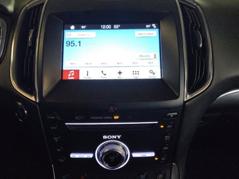 Used 2017 Ford Edge Titanium w/ Equipment Group 302A image 25