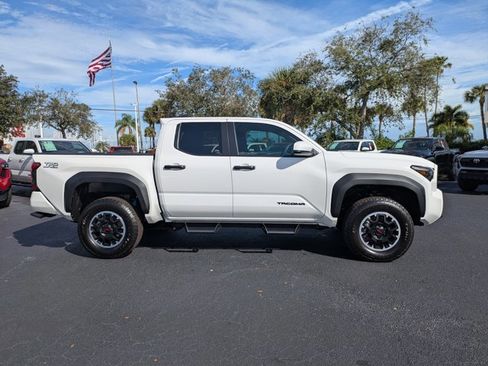 New 2025 Toyota Tacoma TRD Off-Road image 3