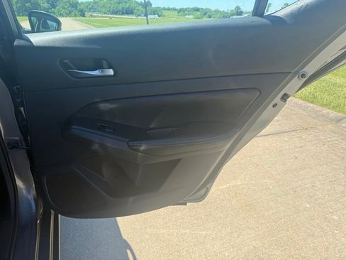 Used 2019 Nissan Altima 2.5 SL FWD image 14
