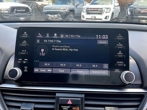 Used 2018 Honda Accord Sport image 34