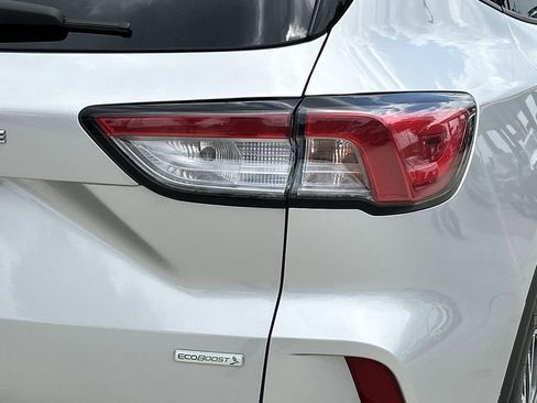 Used 2020 Ford Escape SEL FWD image 9