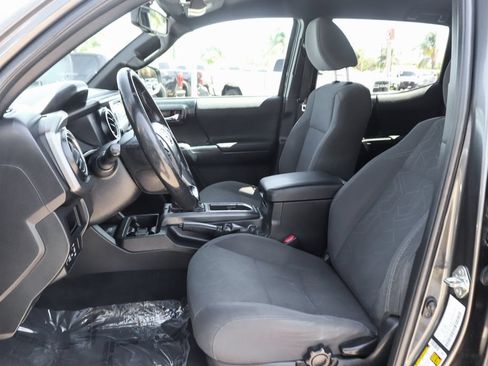 Used 2016 Toyota Tacoma TRD Off-Road w/ Towing Package RWD image 17