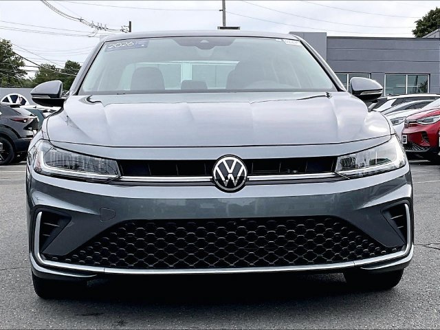 Used 2026 Volkswagen Jetta SEL FWD image 10