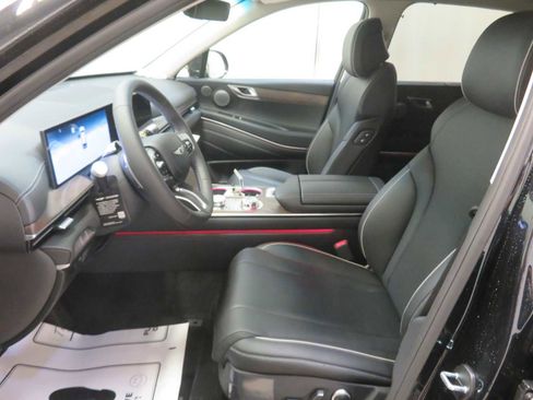 New 2026 Genesis GV80 2.5T Advanced AWD/4WD image 12