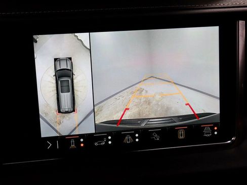 Used 2024 GMC Yukon XL Denali Ultimate image 2