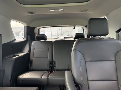Used 2020 Chevrolet Traverse Premier w/ Redline Edition FWD image 12