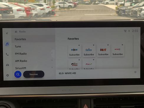 Certified 2024 Toyota Prius Prime Premium w/ Advanced Technology Package FWD image 27