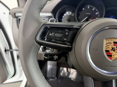 Certified 2026 Porsche Macan AWD/4WD image 27