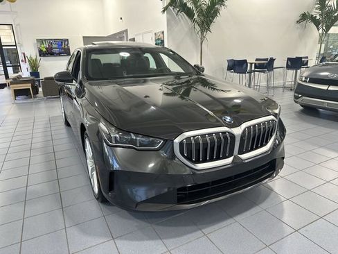 Used 2024 BMW 530i w/ Premium Package image 21
