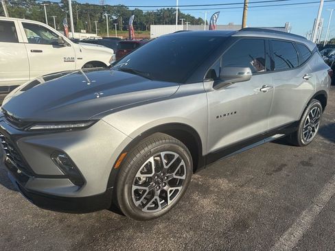 Used 2025 Chevrolet Blazer RS w/ Enhanced Convenience Package FWD image 1