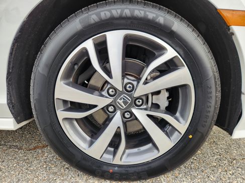 Certified 2022 Honda Odyssey Touring image 22