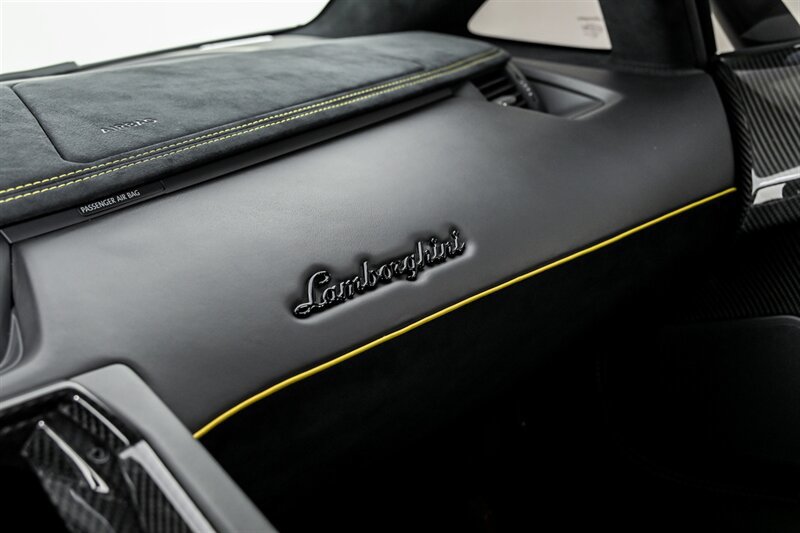 Used 2017 Lamborghini Aventador LP 750-4 Superveloce AWD/4WD image 35