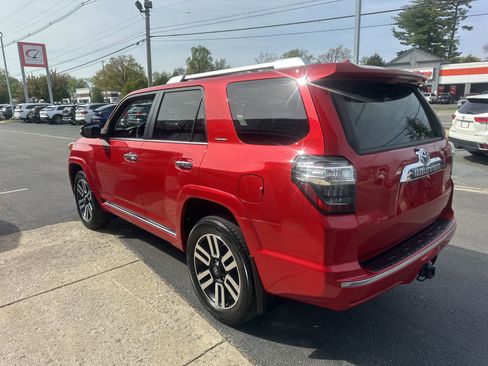 Used 2021 Toyota 4Runner Limited image 7