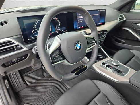 Used 2025 BMW 330i Sedan w/ Premium Package RWD image 10