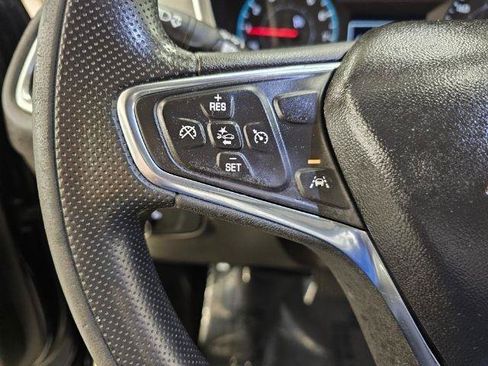 Used 2021 Chevrolet Equinox LS w/ LS Convenience Package FWD image 17