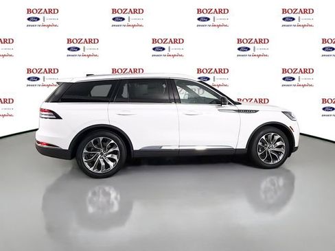 New 2026 Lincoln Aviator Reserve RWD image 9