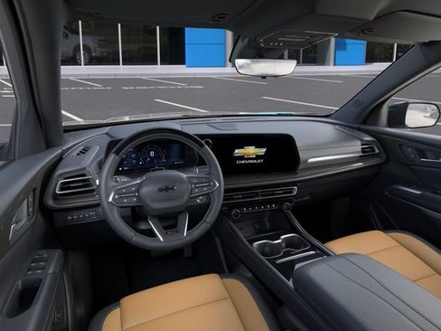 New 2027 Chevrolet Traverse Z71 w/ Enhanced Driving Package AWD/4WD image 15