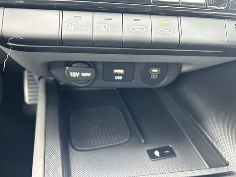 Certified 2025 Hyundai Elantra Sport image 29
