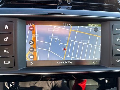 Used 2018 Jaguar F-PACE Prestige image 22