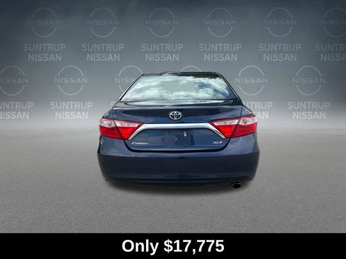 Used 2017 Toyota Camry XLE w/ Protection Package (Q2) FWD image 4