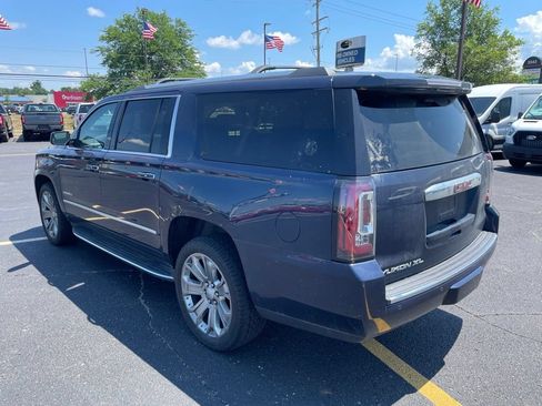 Used 2017 GMC Yukon XL Denali AWD/4WD image 7