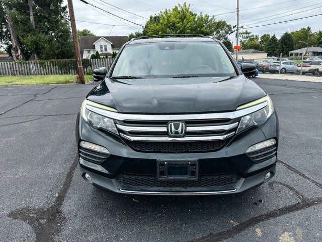 Used 2017 Honda Pilot Touring image 2