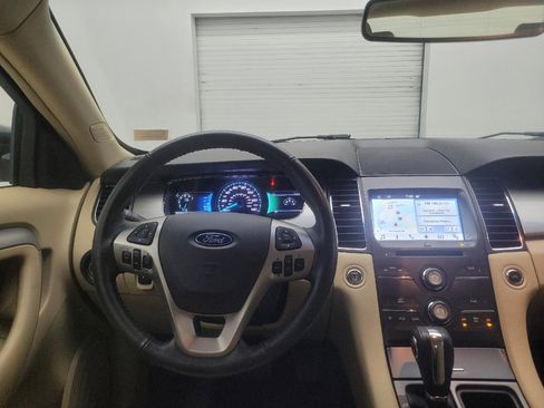 Used 2018 Ford Taurus SEL w/ Equipment Group 201A FWD image 22