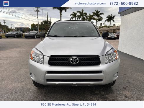 Used 2007 Toyota RAV4 2WD w/ 3rd Row image 2