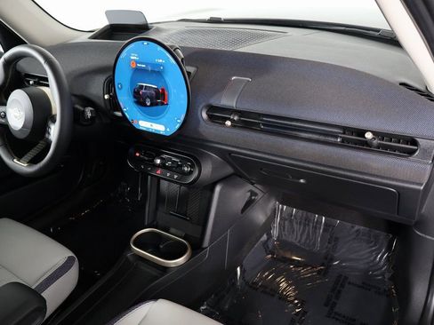 Used 2025 MINI Cooper S image 9